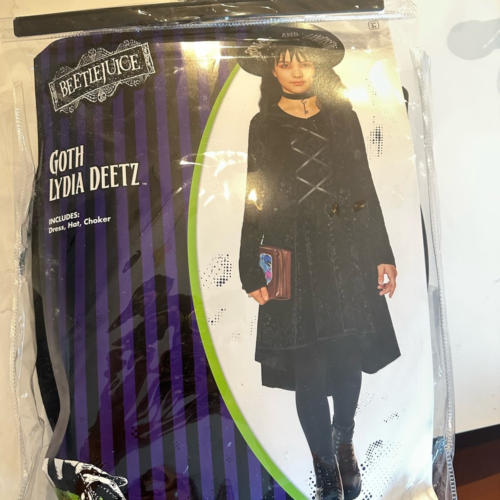 Girls Lydia Deetz Costume - NWT